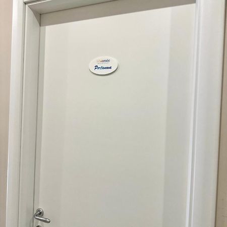 Tuttoincentro Bed & Breakfast Салерно Екстериор снимка