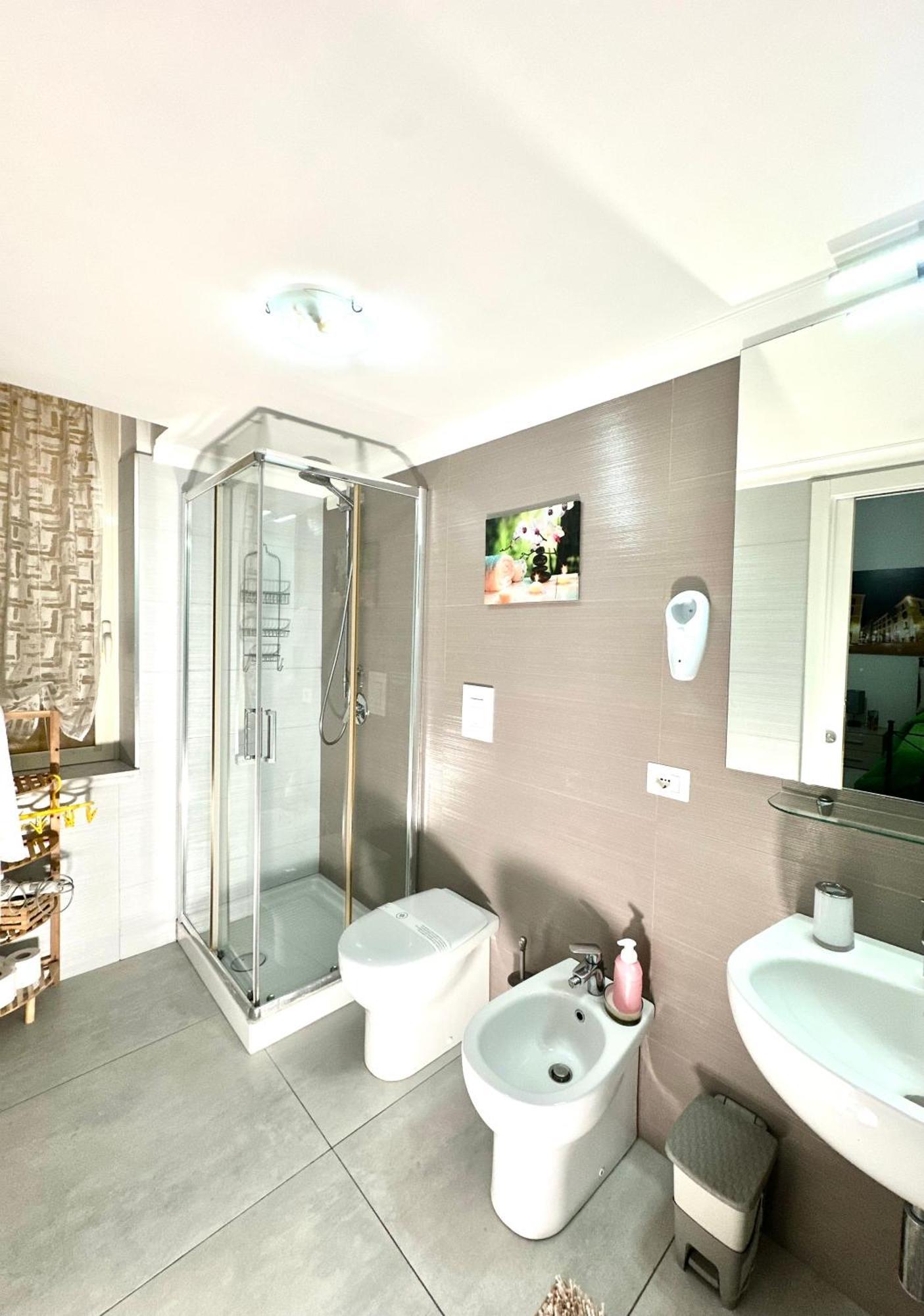 Tuttoincentro Bed & Breakfast Салерно Екстериор снимка