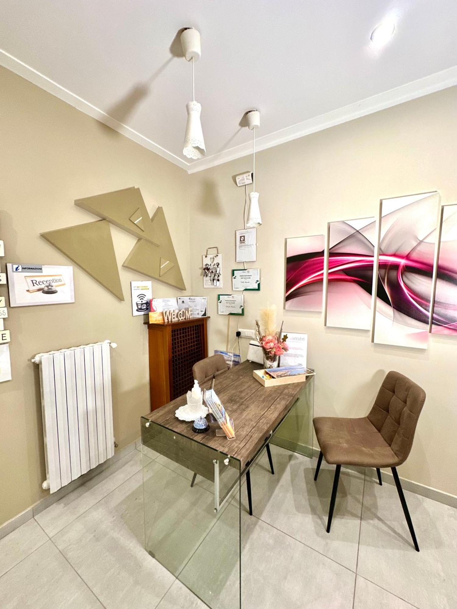 Tuttoincentro Bed & Breakfast Салерно Екстериор снимка