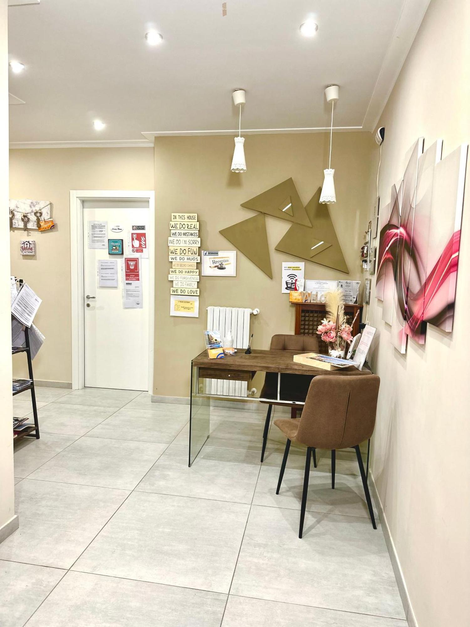 Tuttoincentro Bed & Breakfast Салерно Екстериор снимка